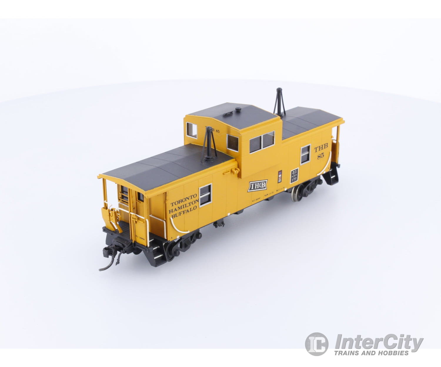 Van Hobbies CPRCABWV HO Brass Wide Vision Caboose Painted Toronto Hamilton and Buffalo (THB) 85 Freight Cars