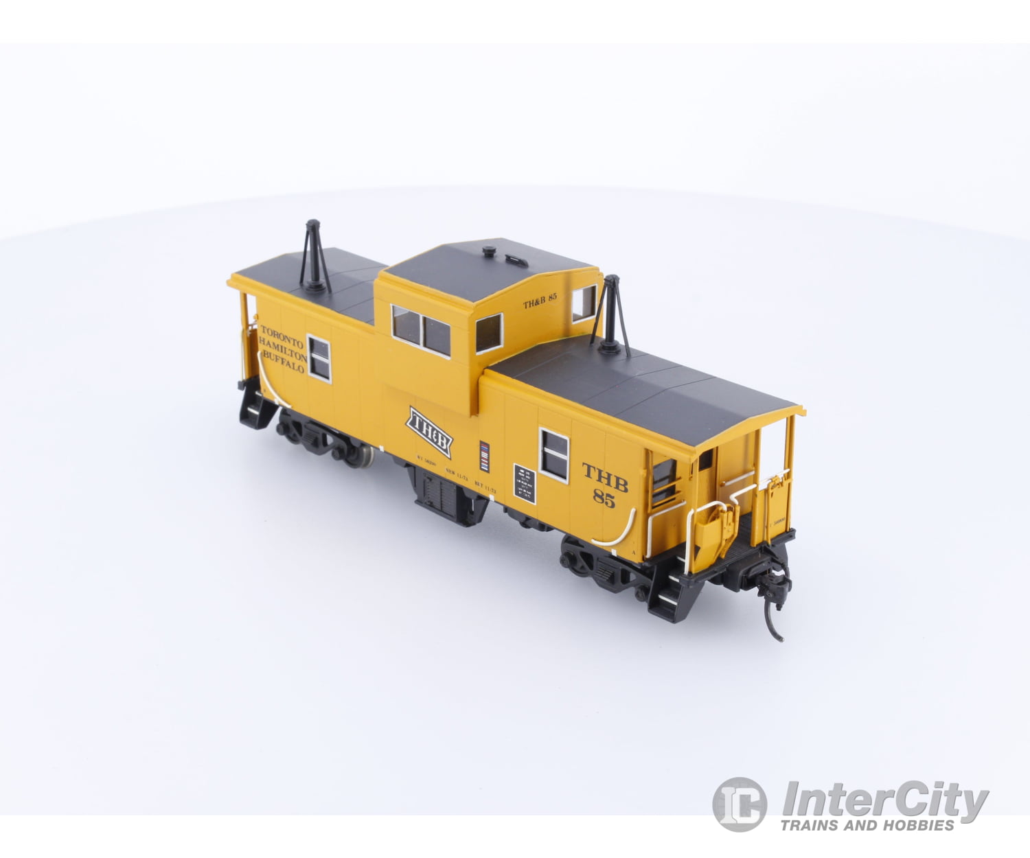 Van Hobbies CPRCABWV HO Brass Wide Vision Caboose Painted Toronto Hamilton and Buffalo (THB) 85 Freight Cars