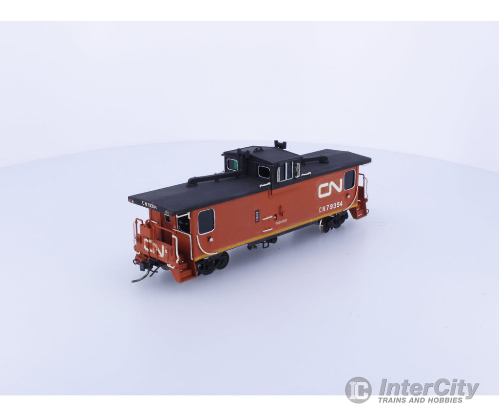 Van Hobbies HO PTE ST Charles Caboose Canadian National (CN) Freight Cars