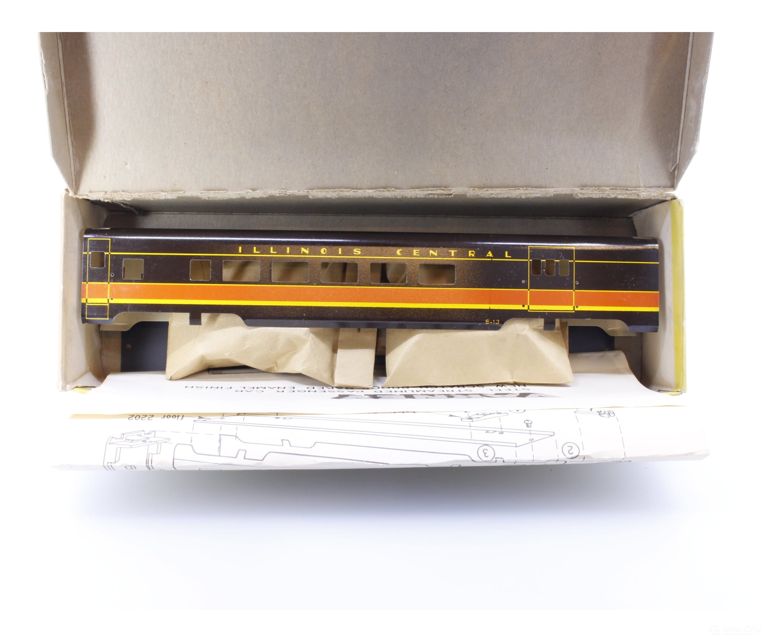 Varney S-13 HO Baggage Coach Kit Illinois Central (IC) S-13 Passenger Cars