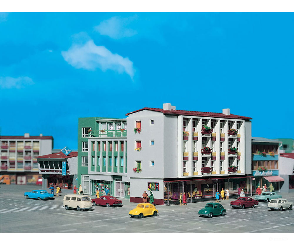 Vollmer N 47720 Apartment Block with Stores Structures
