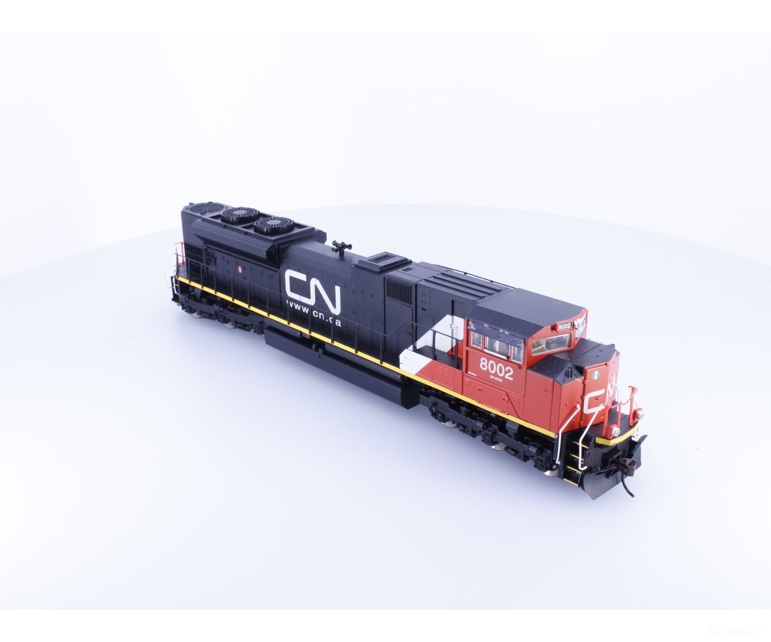 Walthers 910-19807 HO EMD SD70ACe Diesel Locomotive Canadian National (CN) 8002 DCC & Sound Locomotives