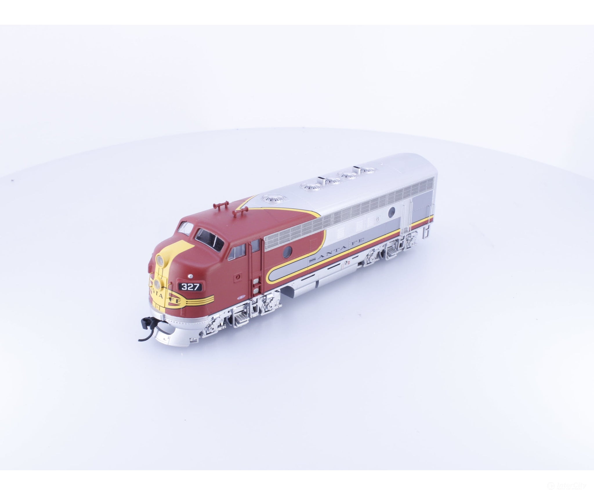 Walthers 910-19962 HO EMD F7A Diesel Locomotive Santa Fe (SF) 327 DCC & Sound - Locomotives