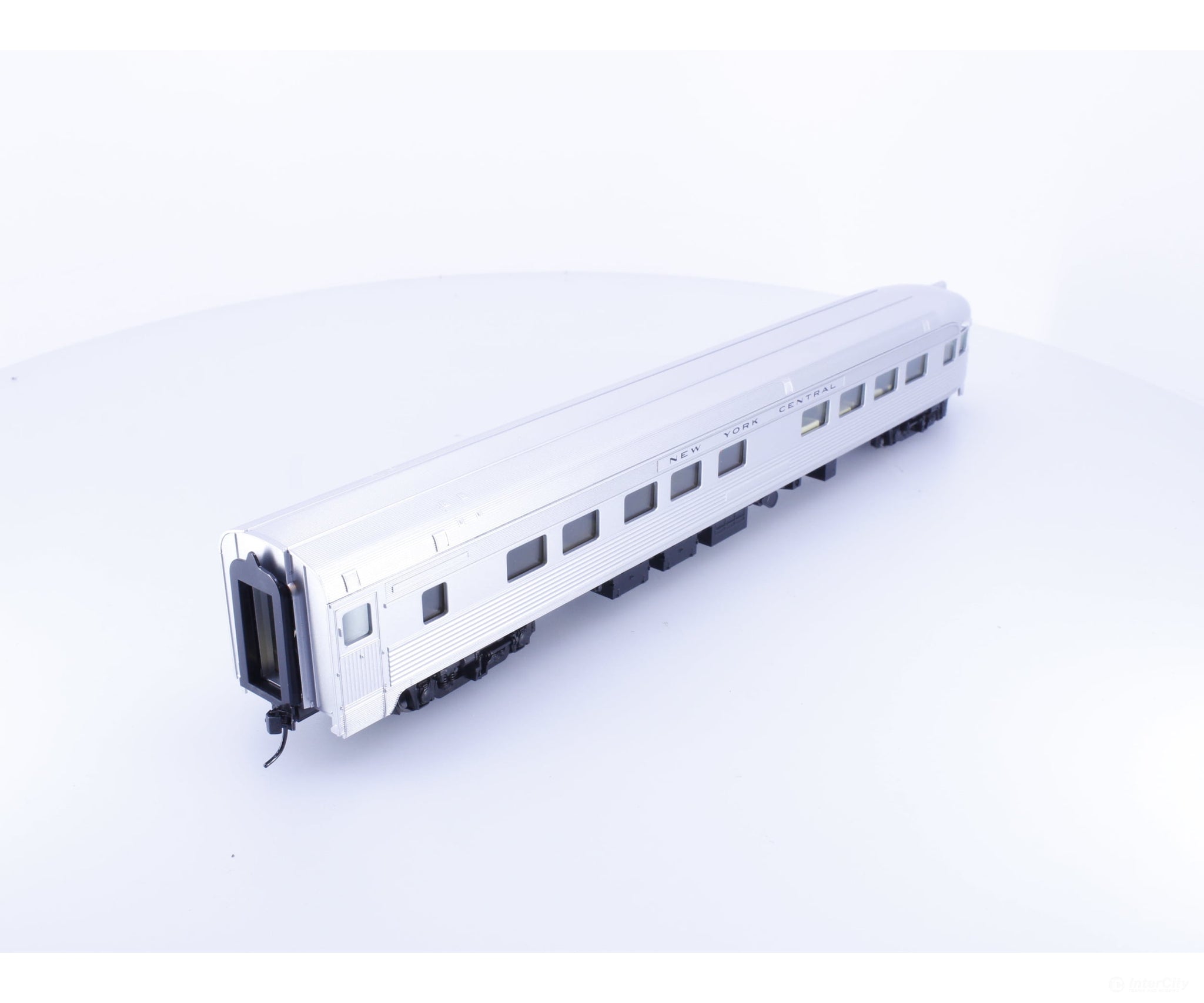 Walthers 910-30355 HO 85’ Budd Observation Coach New York Central (NYC) - Passenger Cars