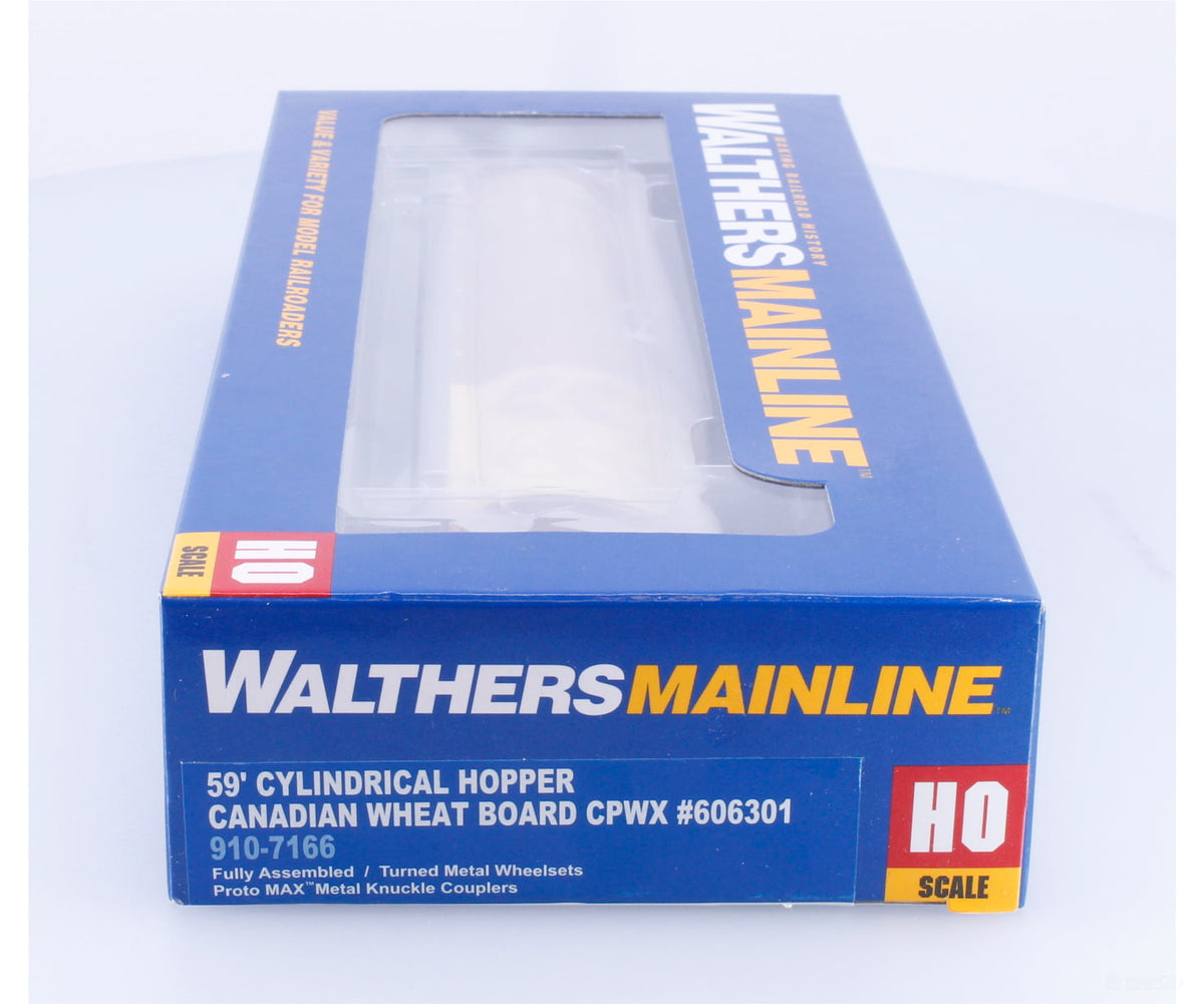 Walthers 910-7166 HO 4 Bay Cylindrical Hopper Govt of Canada (CPWX) 606301 - Freight Cars