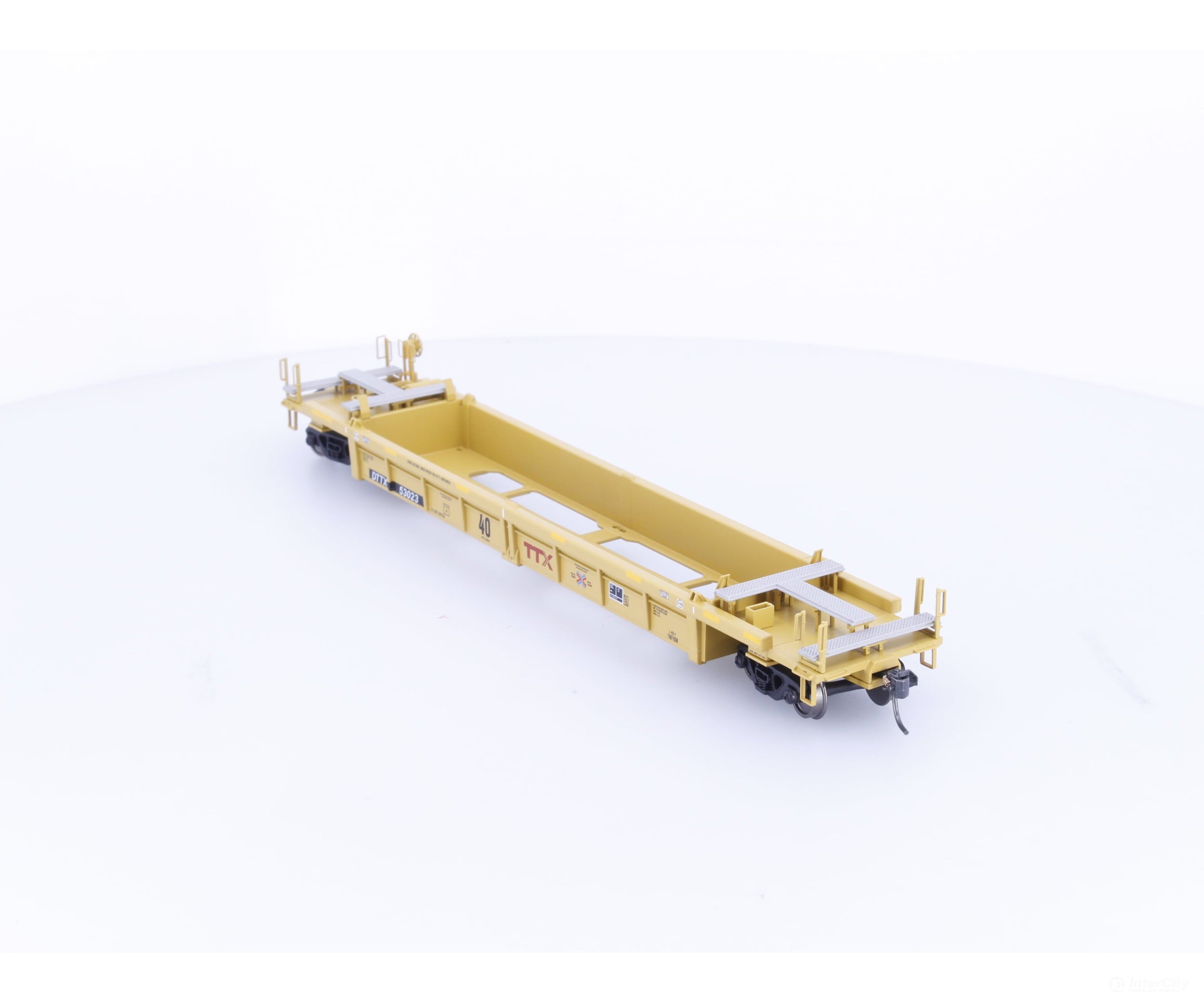 Walthers 910-8432 HO Thrall Rebuilt 40’ Well Car TTX DTTX Trailer Train TTX Corp. (TTX) 53023 - Freight Cars