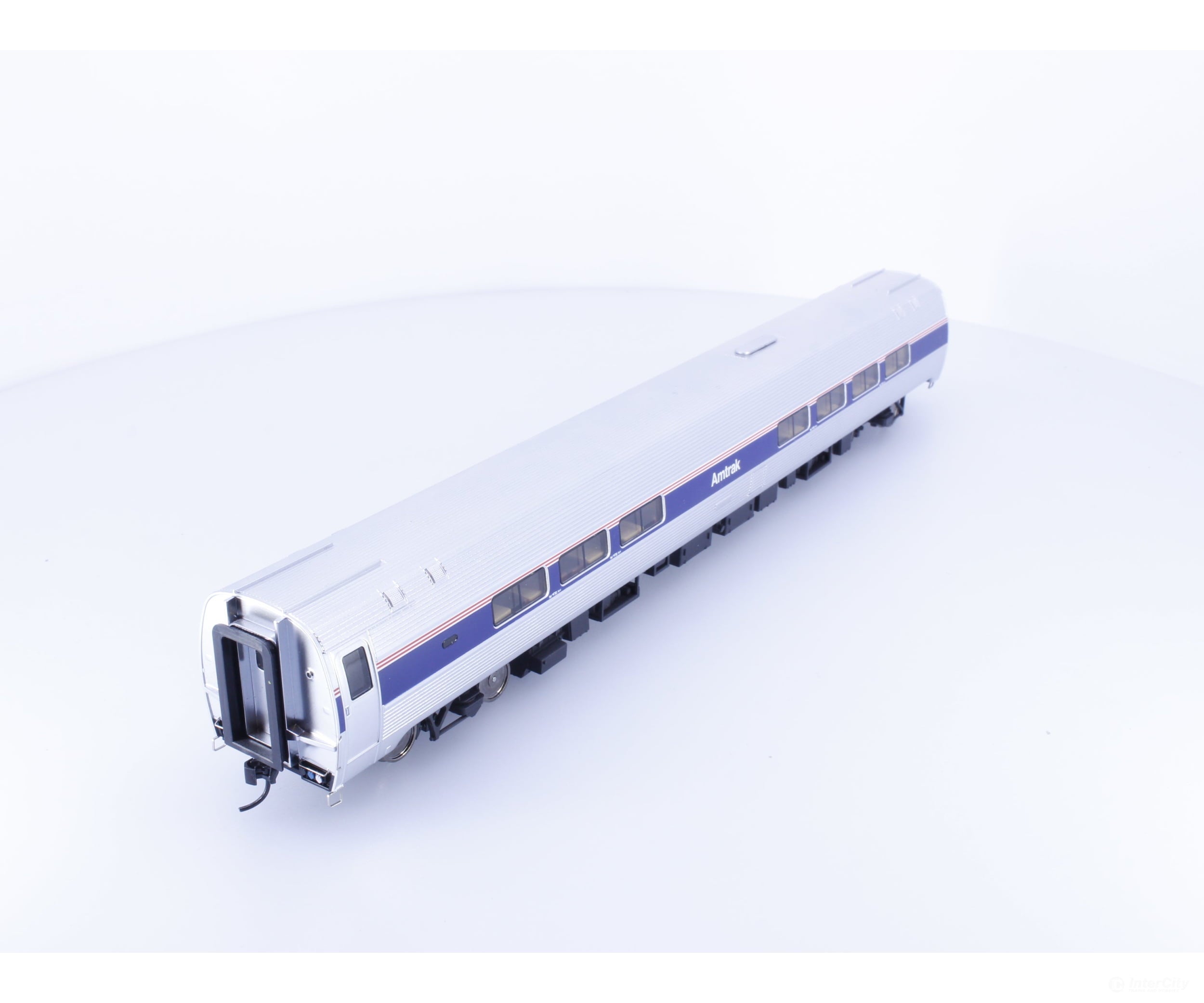 Walthers 920-12265 HO 85’ Budd Amfleet II Lounge Phase IV Lighted Amtrak (AMTK) Passenger Cars