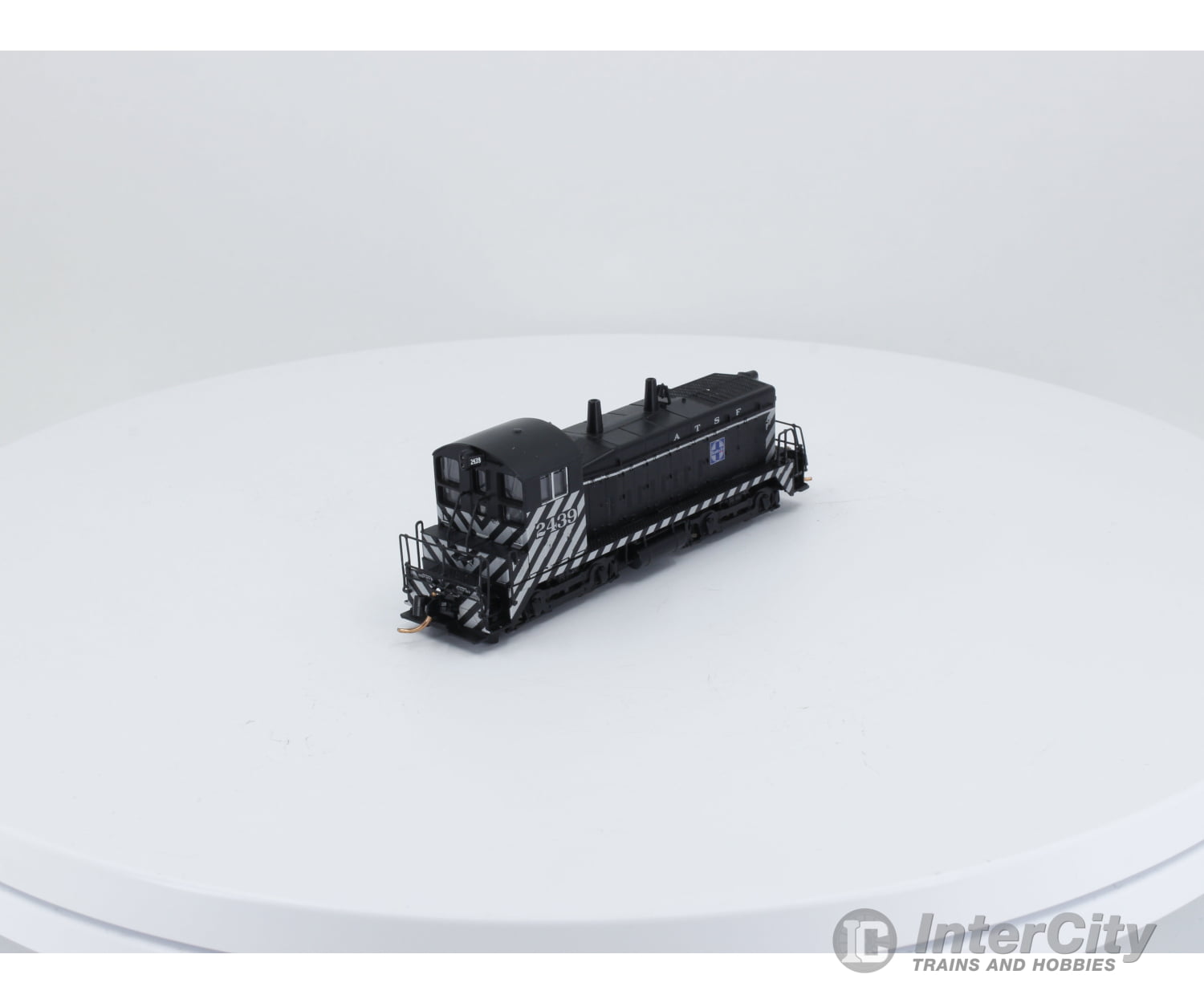 Kato 929-50101 N Emd Sw1200 Locomotive Santa Fe (Sf) 2439 Analog Dc Locomotives