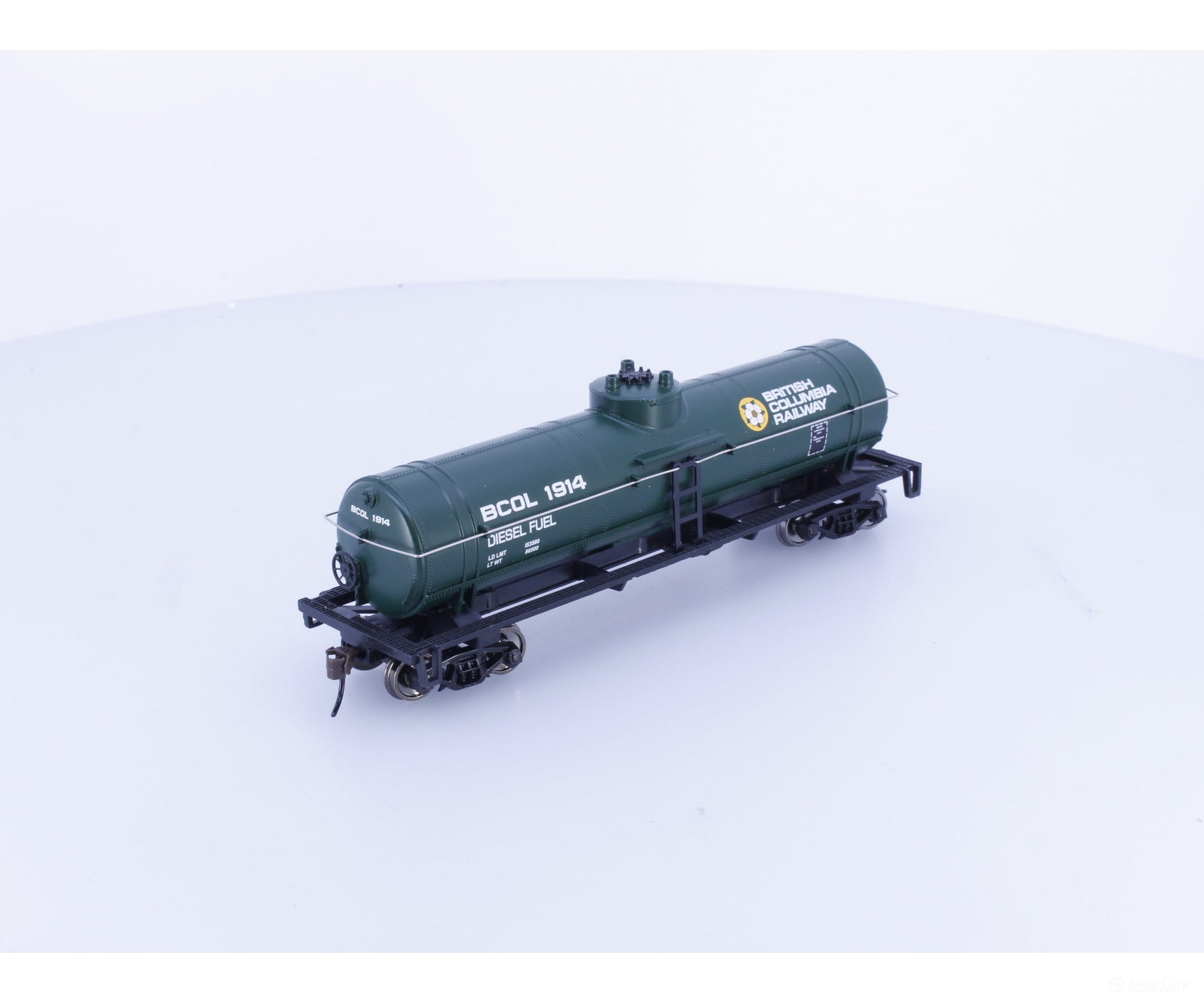 Walthers 931-1441 HO Tank Car BC Rail (BCOL) 1914 - Freight Cars