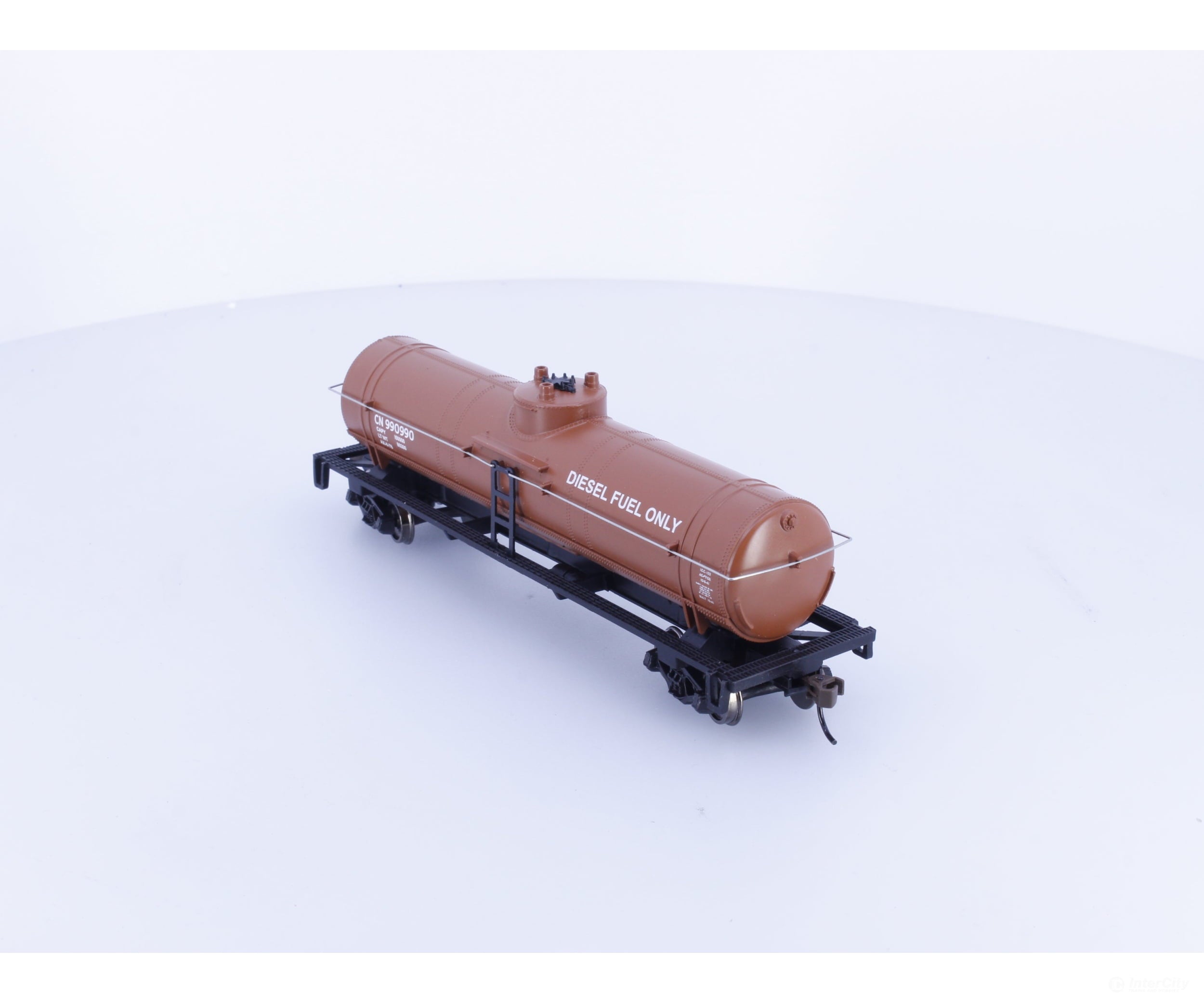 Walthers 931-1445 HO Tank Car Canadian National (CN) 931-1445 - Freight Cars