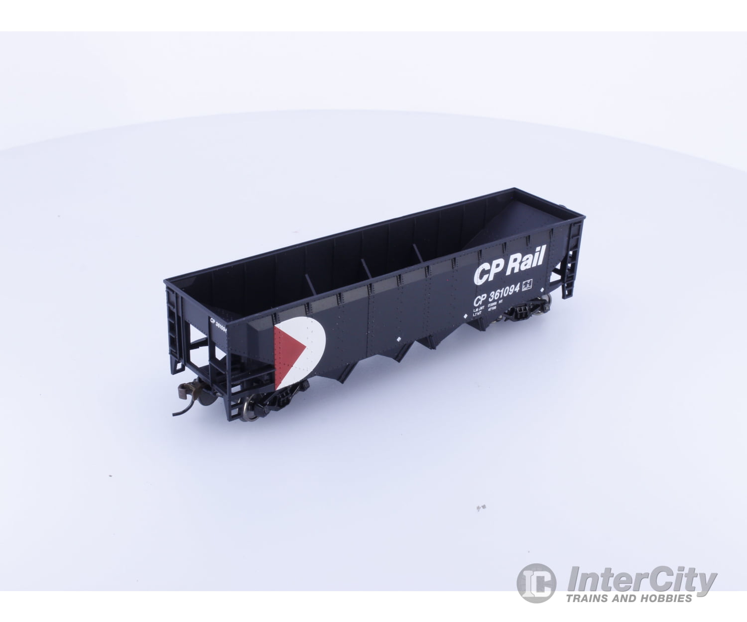 Walthers 931-1656 HO 40’ 4 Bay Offset Hopper Canadian Pacific (CP) 361094 Freight Cars