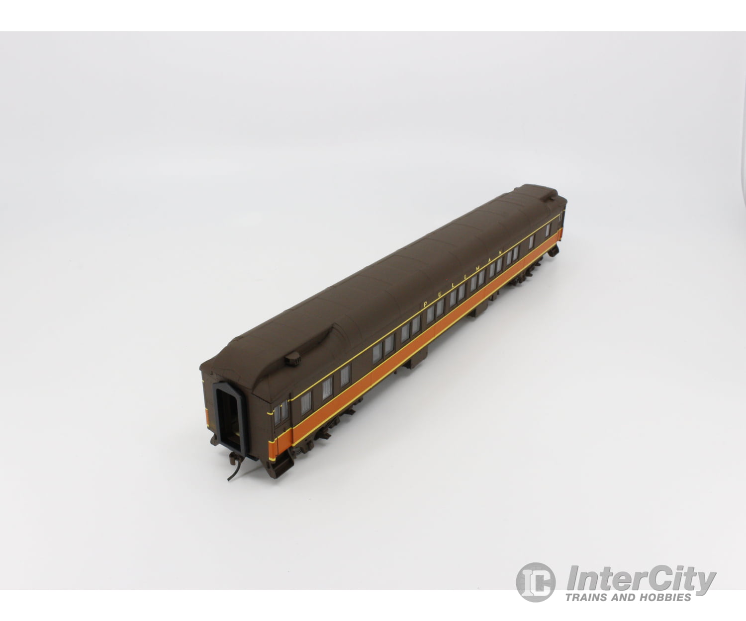 Walthers 932-10216 Ho Pullman Heavyweight 14 Section Passenger Car Illinois Central (Ic) (1) Cars