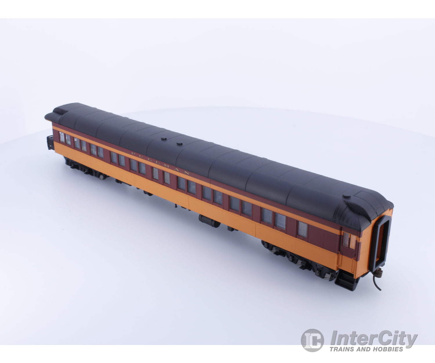 Walthers 932-10262 Ho Pullman Heavyweight 3-2 Lounge-Obs (Plan # 3959D) Milwaukee Road (Milw)