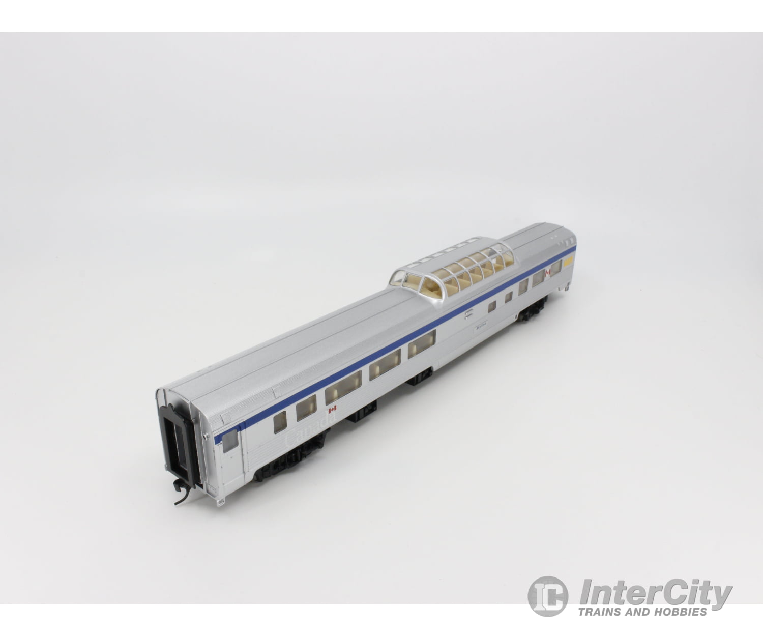 Walthers 932-16483 Ho 85’ Budd Dome Coach Passenger Car Via Rail (Via) Cars