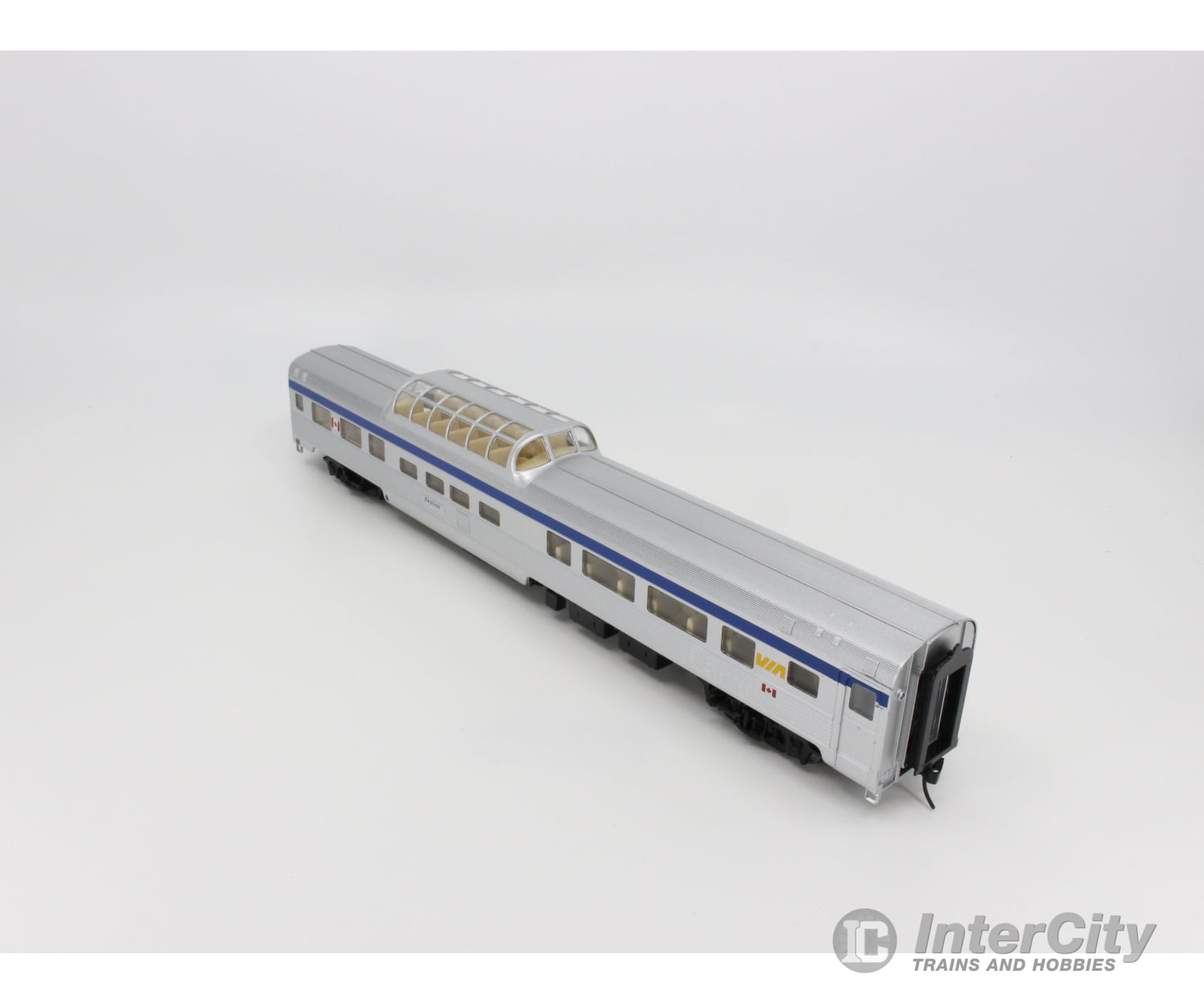 Walthers 932-16483 Ho 85’ Budd Dome Coach Passenger Car Via Rail (Via) Cars