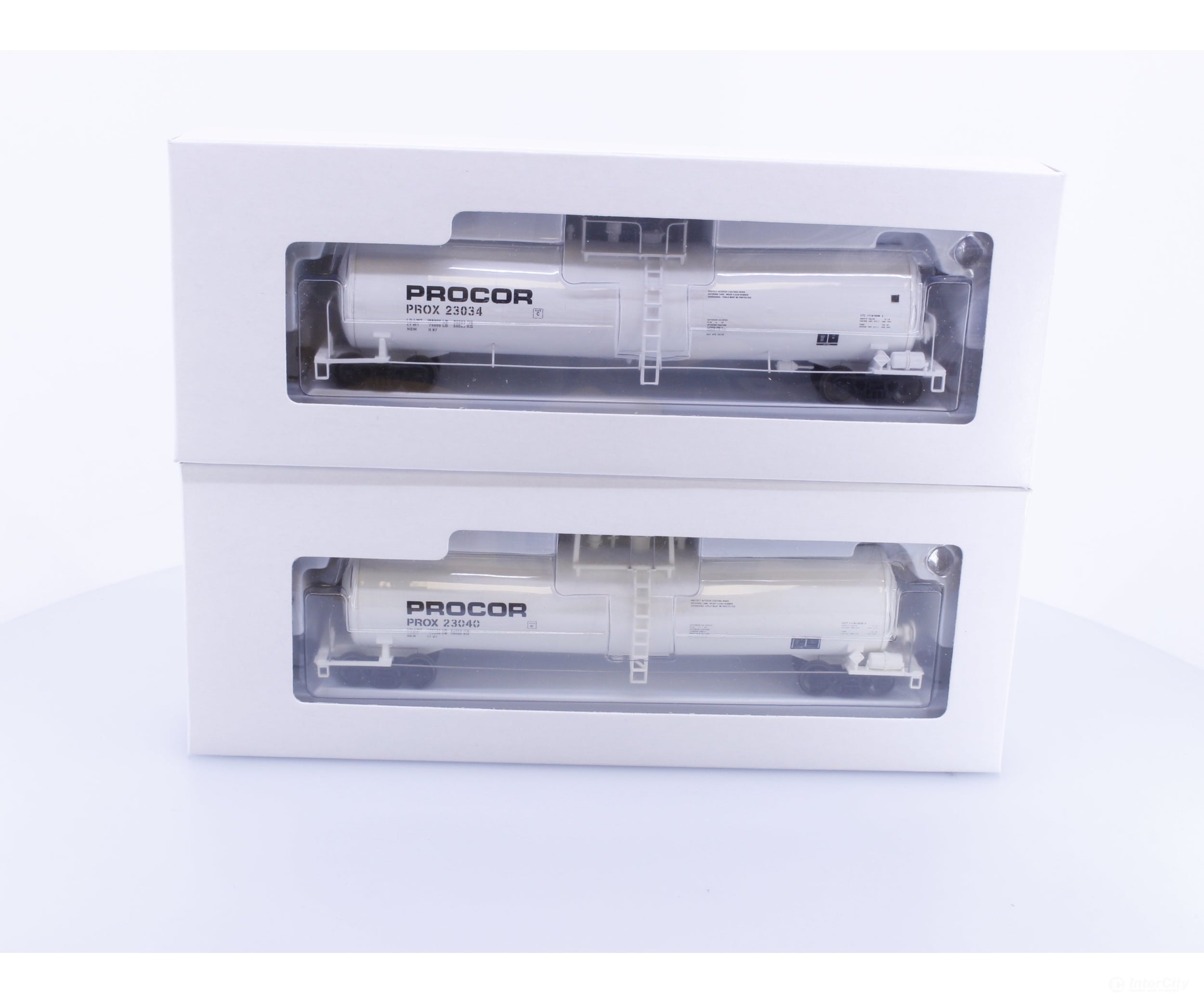 Walthers 932-27258 HO UTLX 23000 Gallon Funnel Flow Tank Car 2 Pack Procor Leasing (PROX) 23034 23040 - Freight Cars