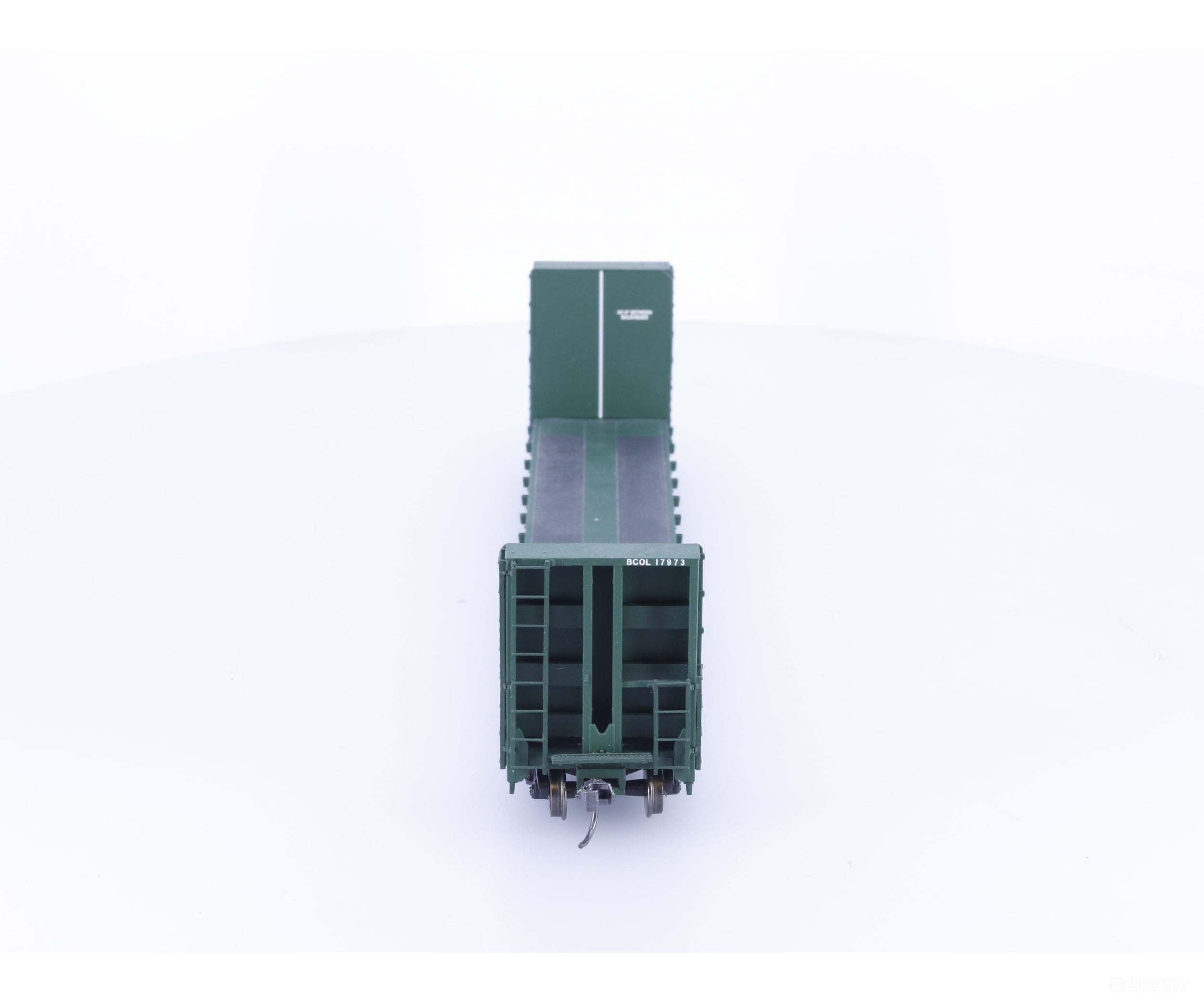 Walthers 932-40053 HO Canadian 50’ Bulkhead Flatcar #2 BC Rail (BCOL) 17973 - Freight Cars