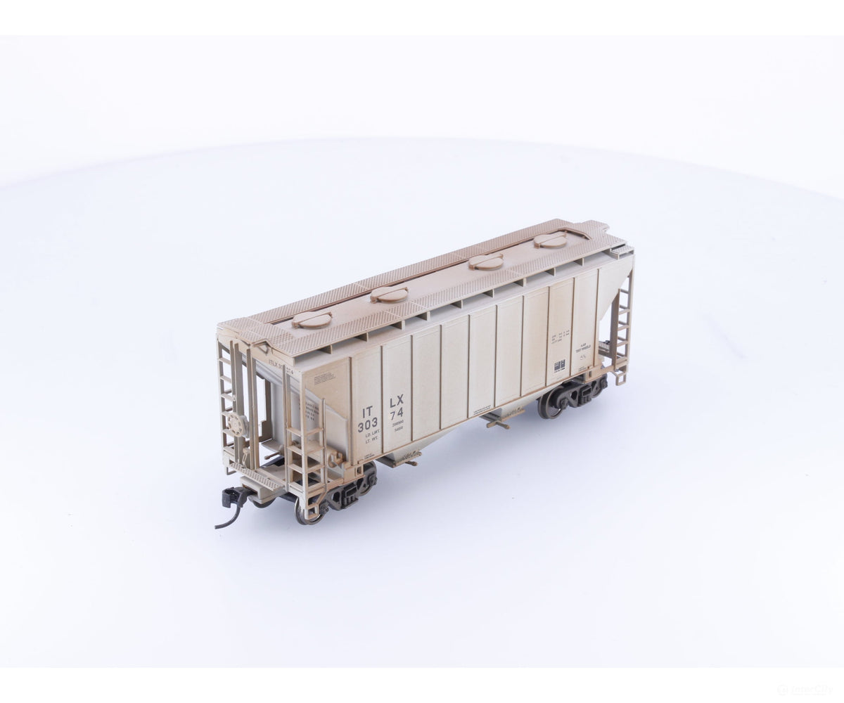 Walthers 932-41307 HO Trinity 100 Ton Cement Covered Hopper Weathered 30374 - Freight Cars