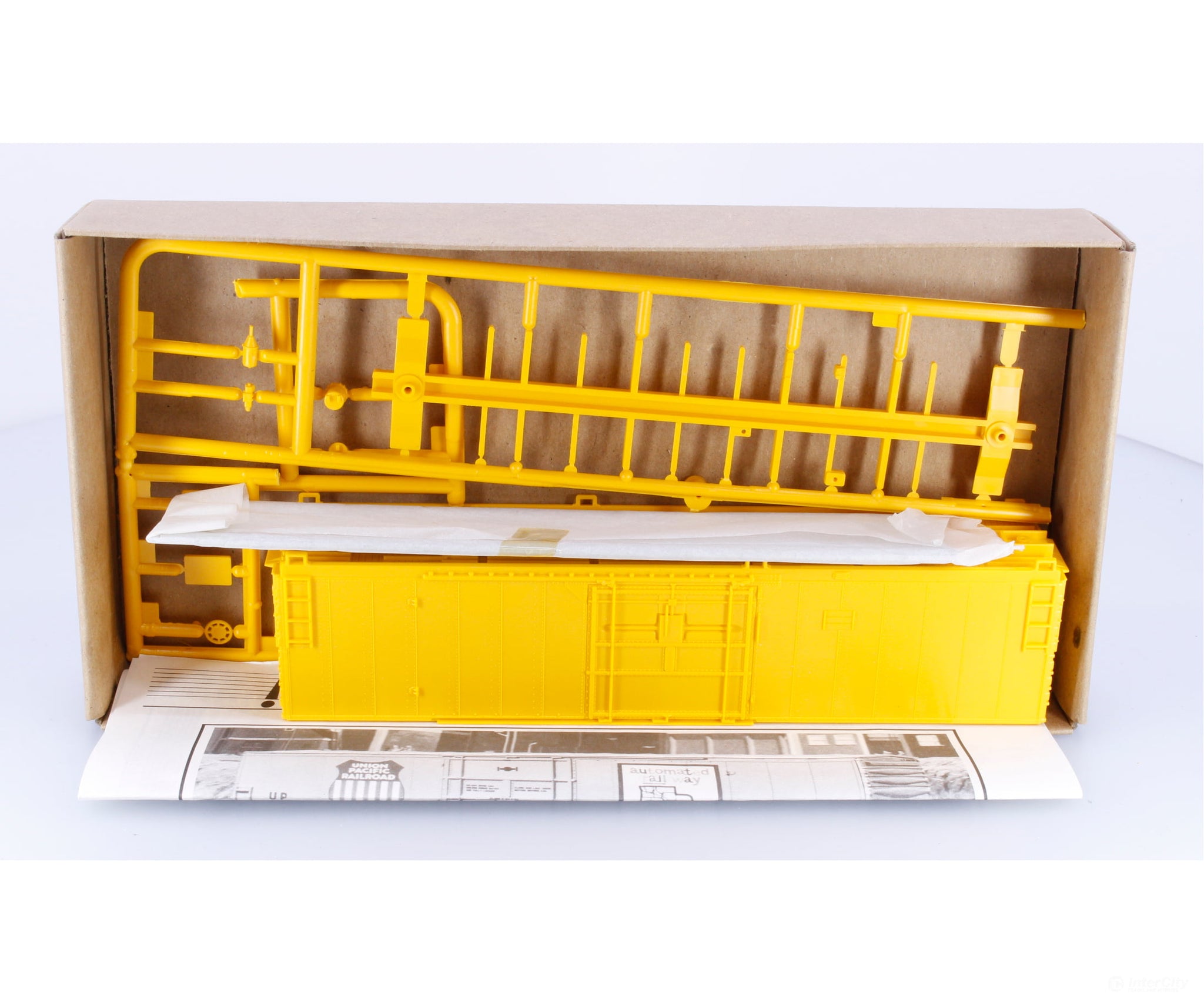 Walthers 932-4750 HO 50’ Insulated Box Car Kit Undecorated - Freight Cars