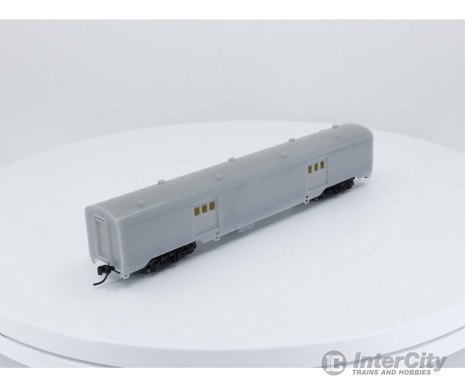 Walthers 932-55090 N Ps 72 Passenger Baggage Car Undecorated Cars
