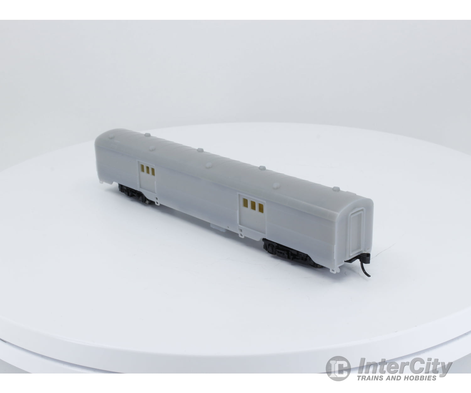 Walthers 932-55090 N Ps 72 Passenger Baggage Car Undecorated Cars