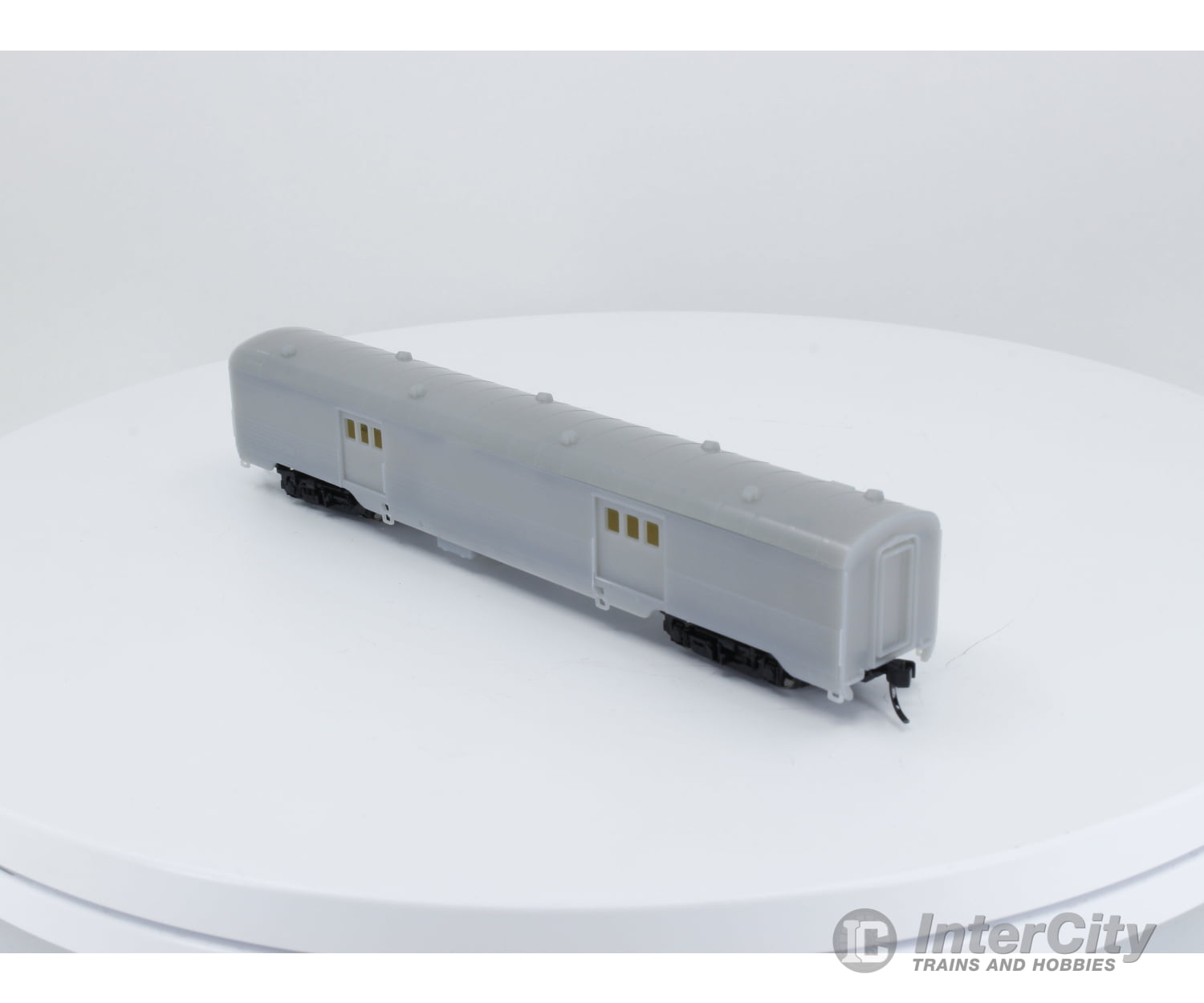Walthers 932-55090 N Ps 72 Passenger Baggage Car Undecorated Cars