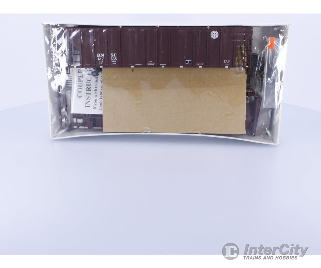 Walthers 932-5725 HO PS-2CD Covered Hopper Burlington Northern Santa Fe (BNSF) 4427 Freight Cars