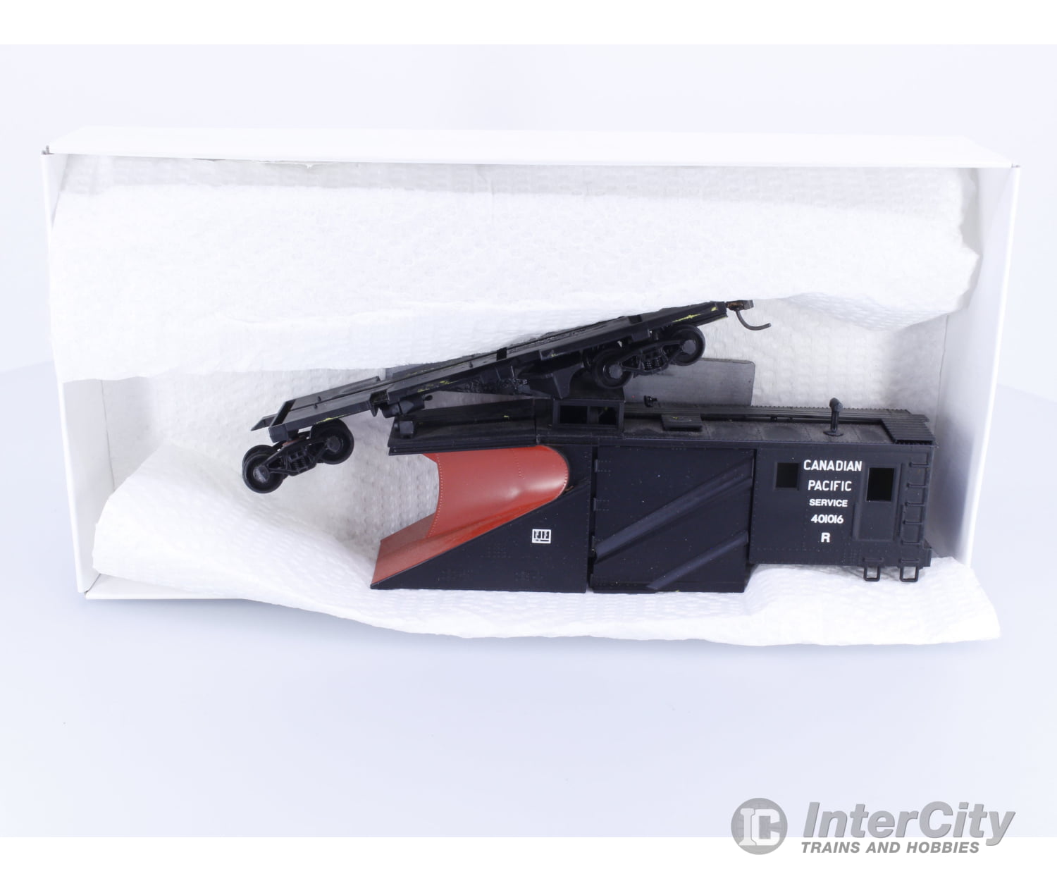 Walthers 932-5761 HO Russell Snowplow Kit Canadian Pacific (CP) 401016 Freight Cars