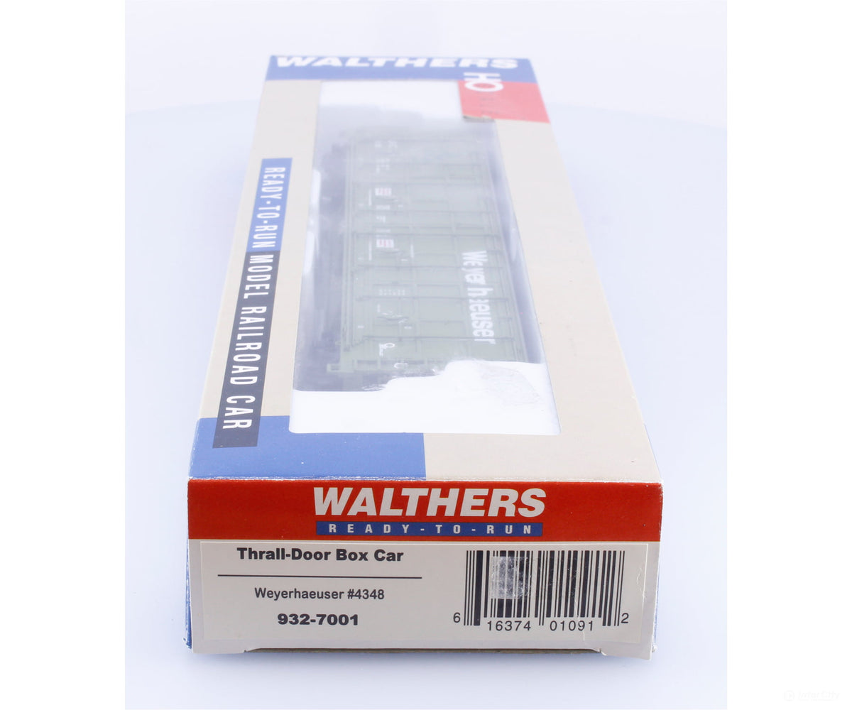 Walthers 932-7001 HO 60’ Thrall Door Box Car Weyerhaeuser (LUNX) 4348 - Freight Cars