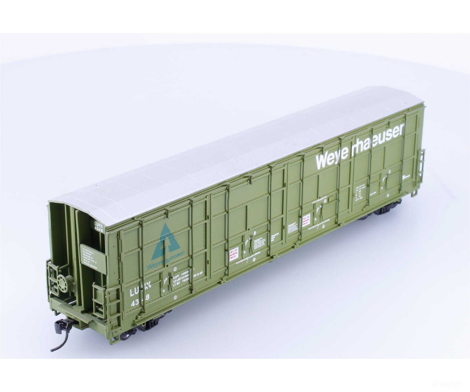 Walthers 932-7001 HO 60’ Thrall Door Box Car Weyerhaeuser (LUNX) 4348 - Freight Cars