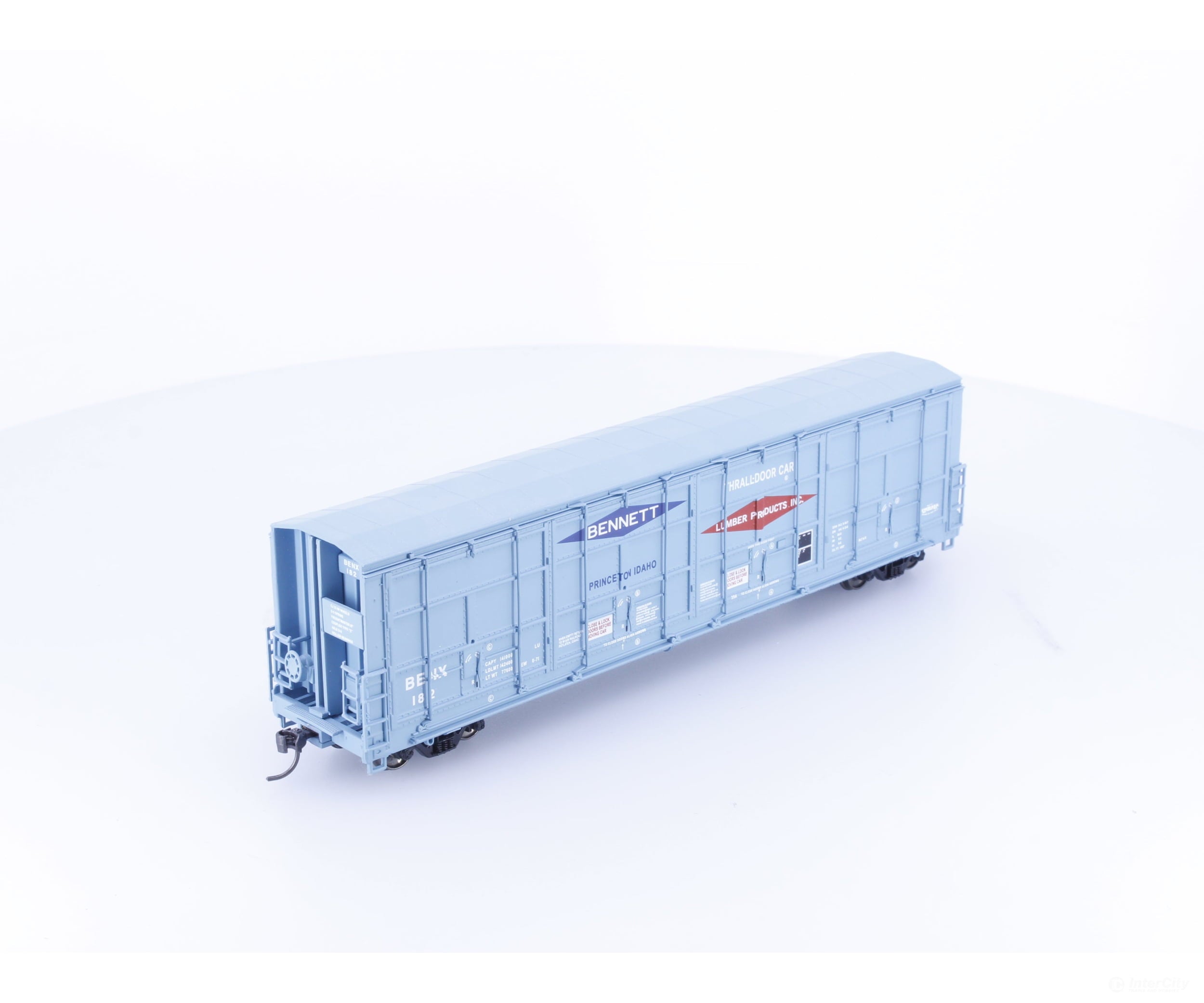 Walthers 932-7022 HO Thrall Door Boxcar Bennett Lumber (BENX) 182 - Freight Cars