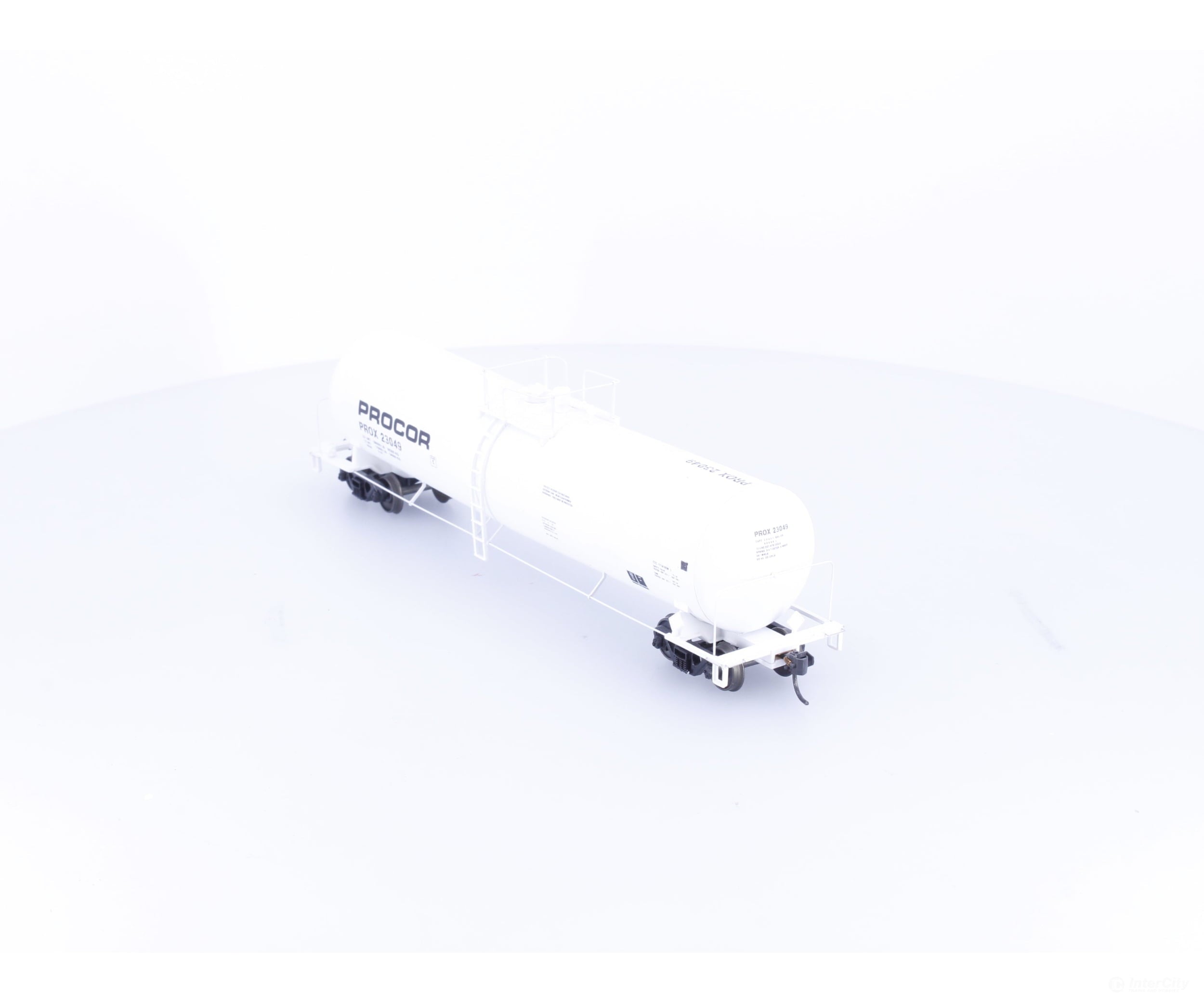Walthers 932-7258 HO UTLX 23000 Gallon Funnel Flow Tank Car Procor Leasing (PROX) 23049 - Freight Cars