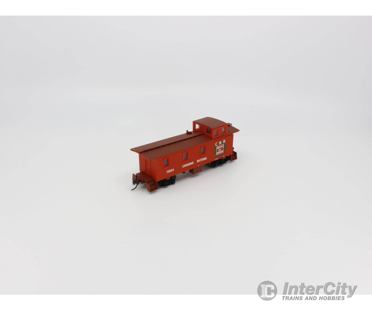 Walthers 932-7510 Ho 30’ Wood Caboose Freight Car (3 Window-Offset Cupola) Canadian National (Cn)