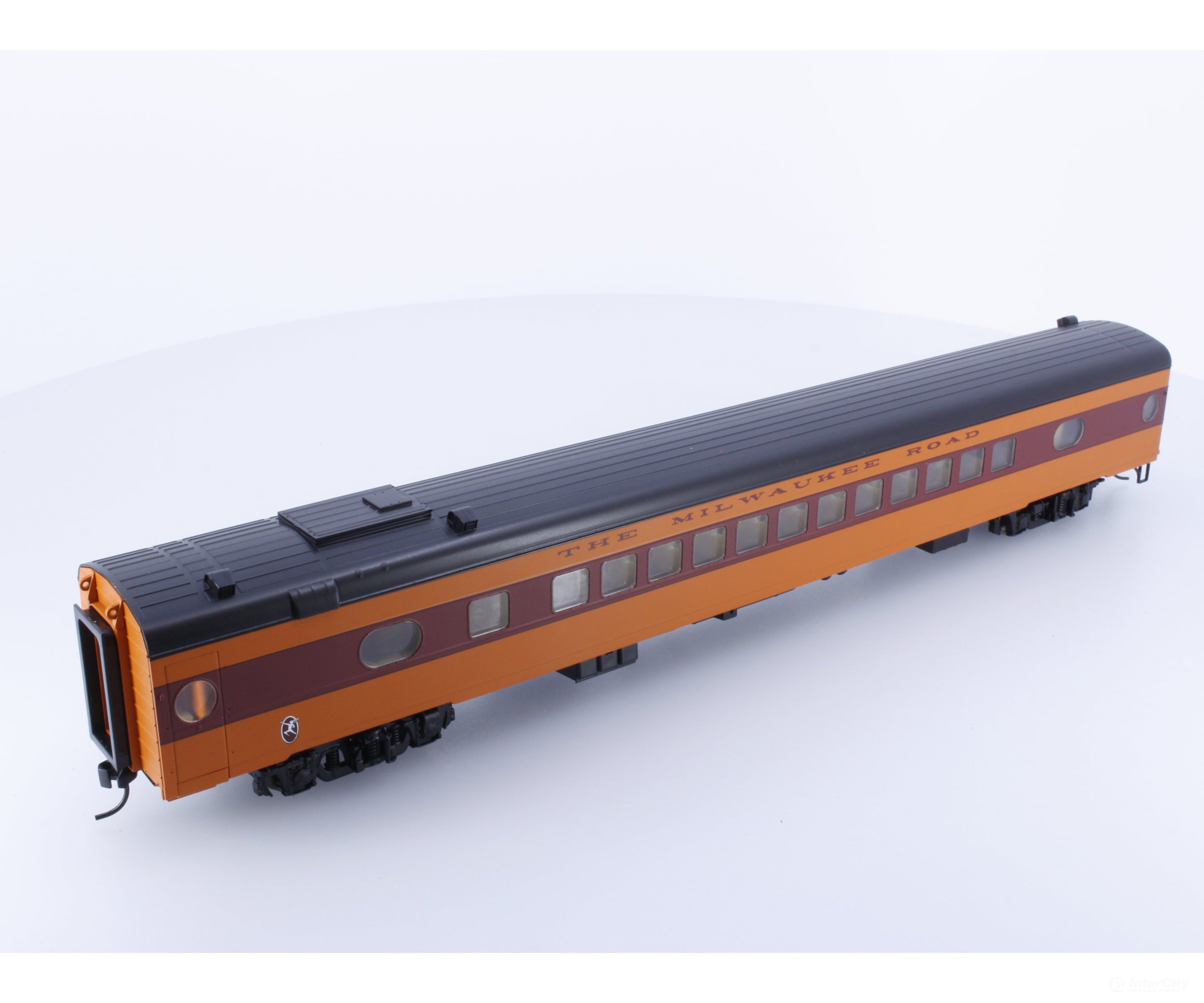 Walthers 932-9205 Ho 1995 Twin Cities Hiawatha Milw Rd 30-Seat Parlor Car Milwaukee Road (Milw)