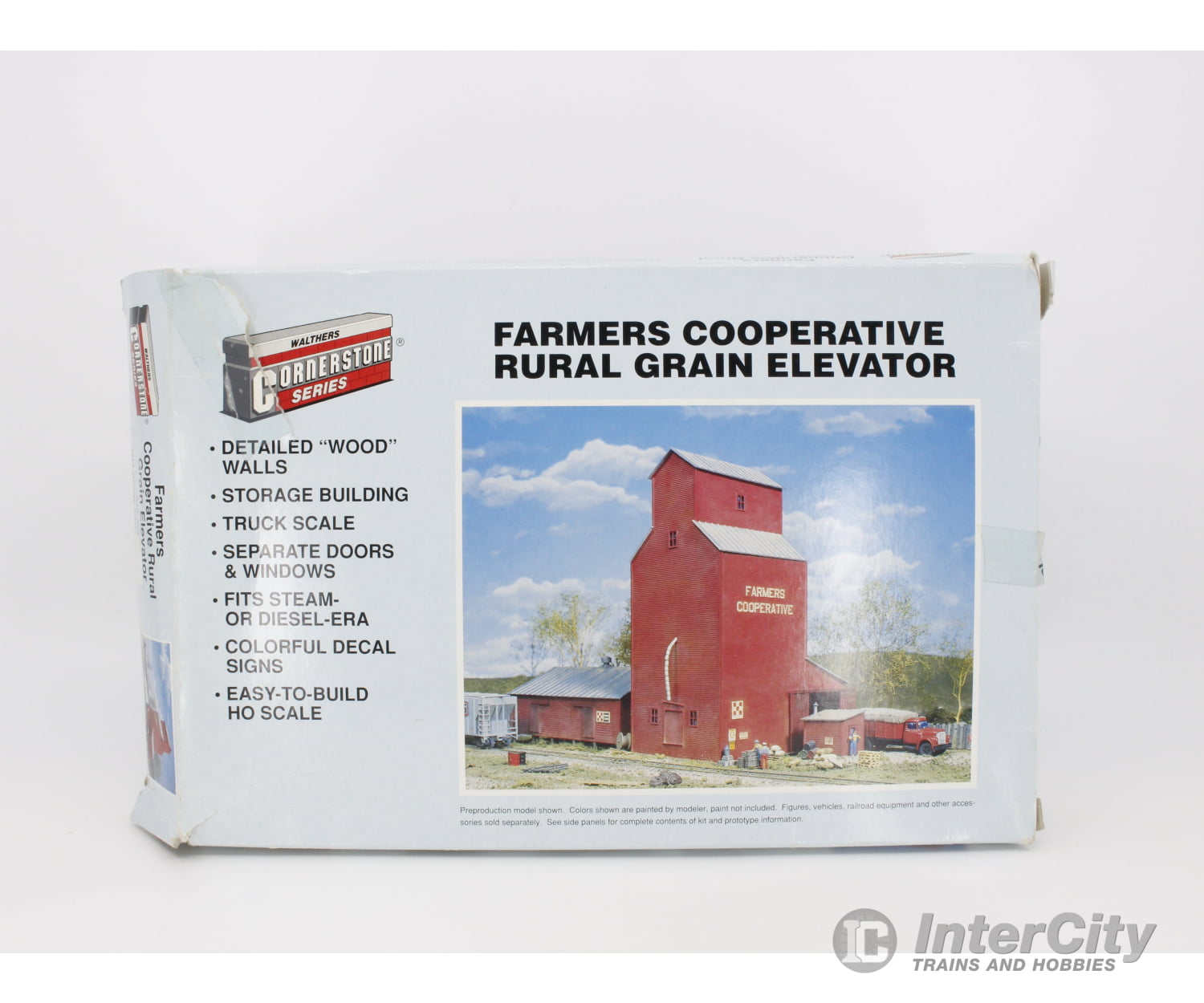 Walthers 933-3036 Ho Farmers Cooperative Rural Grain Elevator Kit (2) Structures