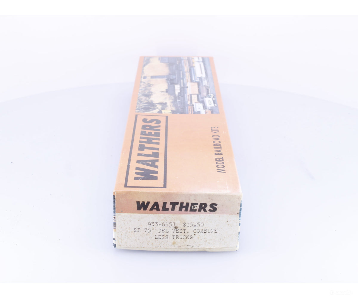 Walthers 933-6653 HO 75’ Double Vestibule Combine Coach Kit Santa Fe (SF) - Passenger Cars