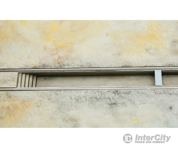Walthers Cornerstone 2923 130’ 2-Stall Diesel Engine House -- Kit Structures