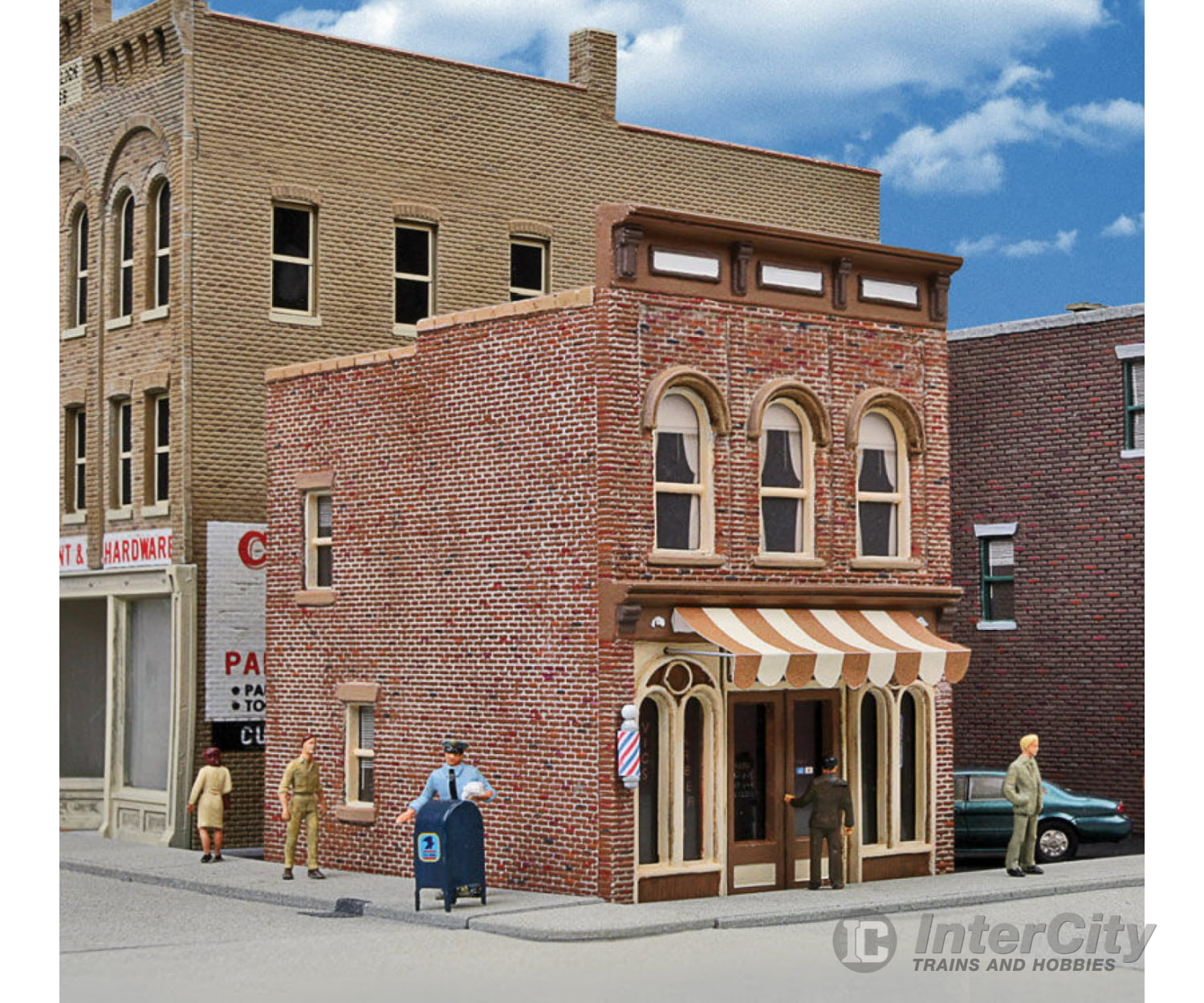 Walthers Cornerstone 3471 Vic’s Barber Shop -- Kit - 2-1/2 X 3-1/2 3-3/8’ 6.4 8.9 8.6Cm Structures