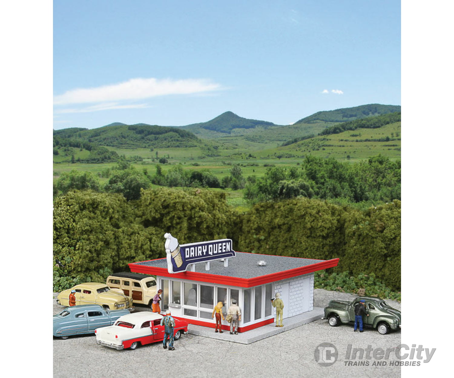 Walthers Cornerstone 3845 Vintage Dairy Queen(R) -- Kit - 2-7/16 X 1-15/16 1-5/16 6.1 4.9 4.9Cm