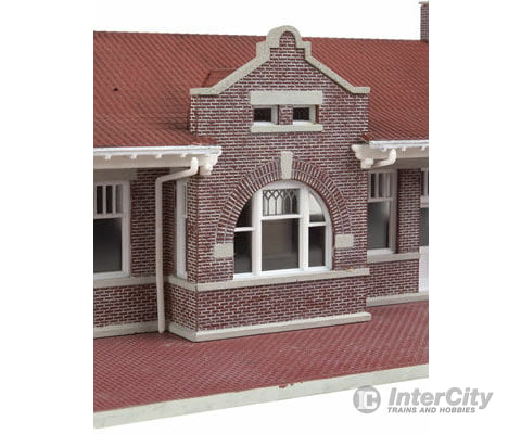 Walthers Cornerstone 4055 Brick Mission-Style Santa Fe Depot -- Kit - 11-5/16 X 6-7/16 3-3/4’