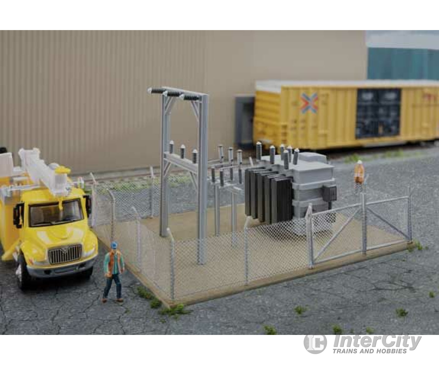 Walthers Cornerstone 4175 Small Substation -- Kit - 5 X 3-13/16 2-7/8’ 12.7 9.7 7.3Cm Structures