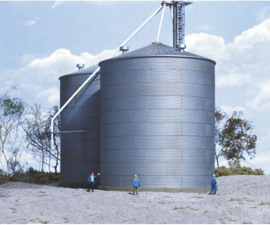 Walthers Cornerstone Ho 3123 Big Grain Storage Bin -- Kit - 5-1/2 13.9Cm Diameter X 6-1/2 16.5Cm