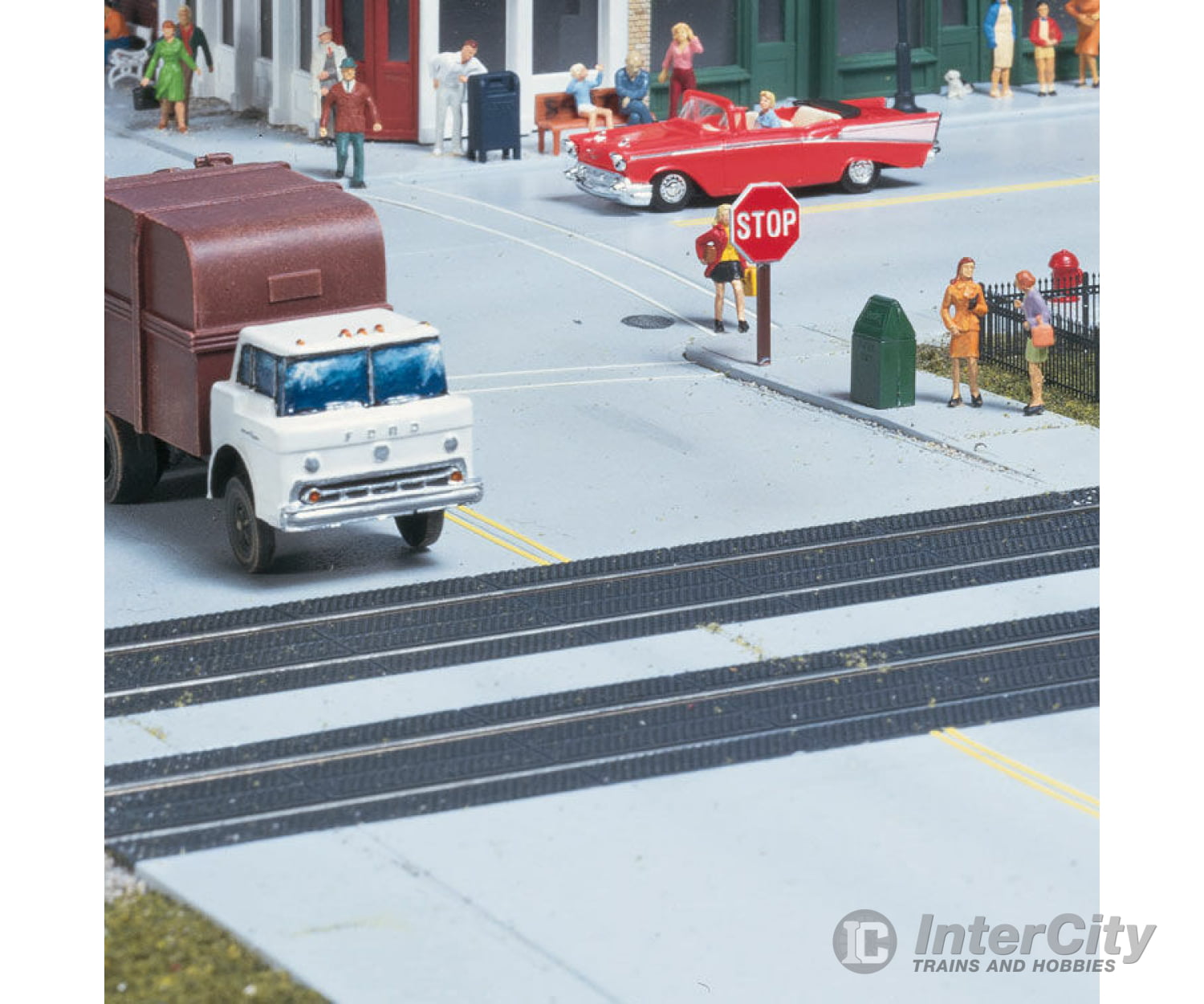 Walthers Cornerstone Ho 3137 Rubber Mat Style Grade Crossing -- Kit Roads & Streets