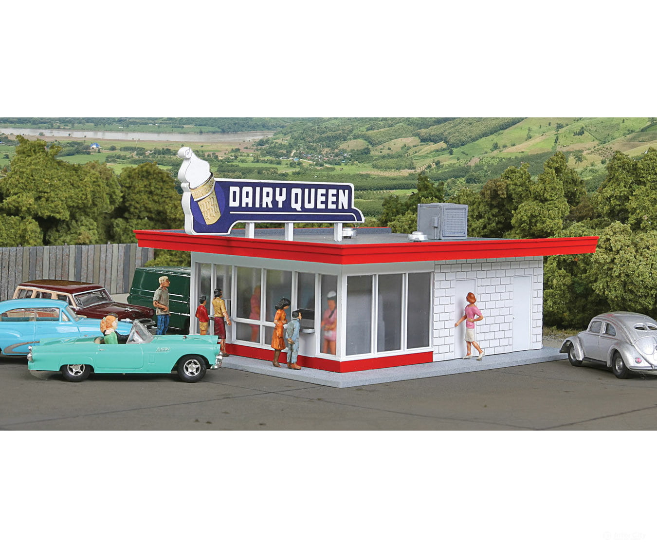 Walthers Cornerstone Ho 3484 Vintage Dairy Queen(R) -- Kit - 5-1/16 X 3-1/2 2-3/8 12.8 8.8 6Cm