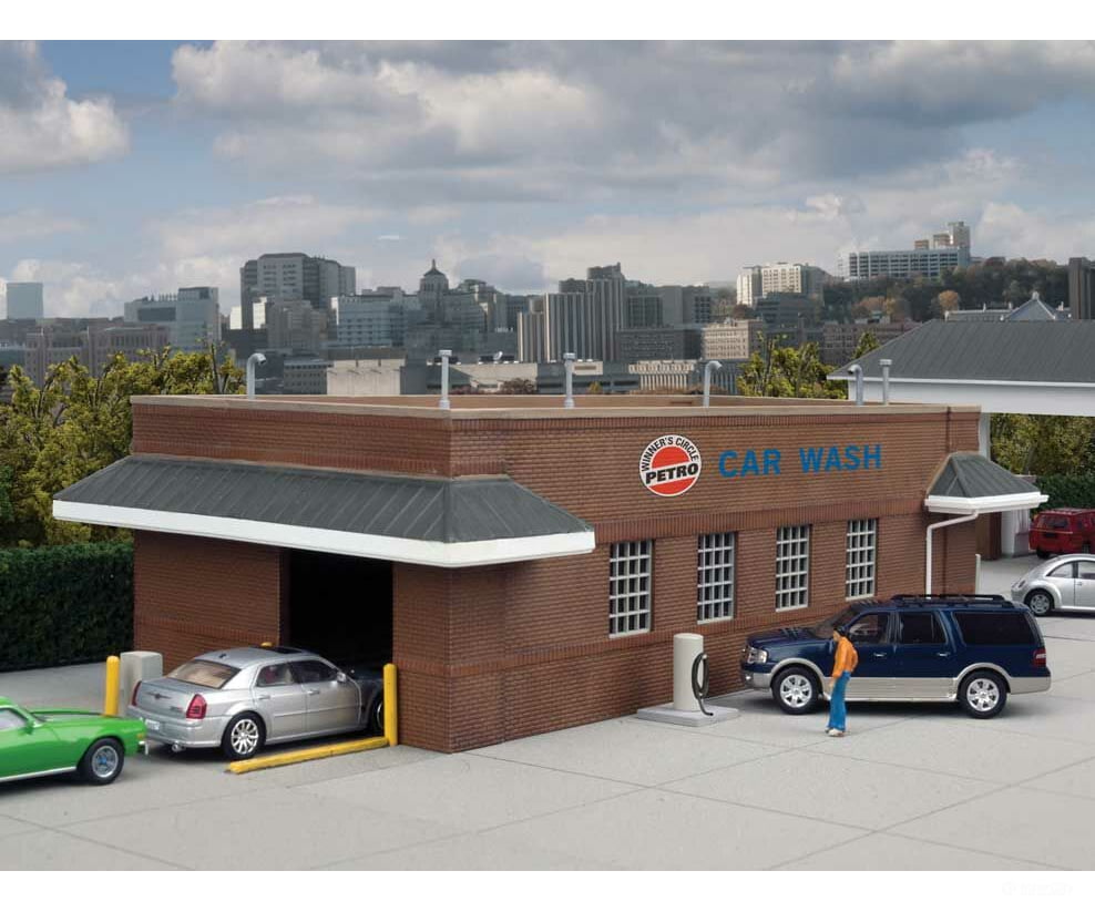 Walthers Cornerstone Ho 3539 Gas Station Car Wash -- Kit - 10-1/2 X 4-13/16 3 26.6 12.2 7.6Cm