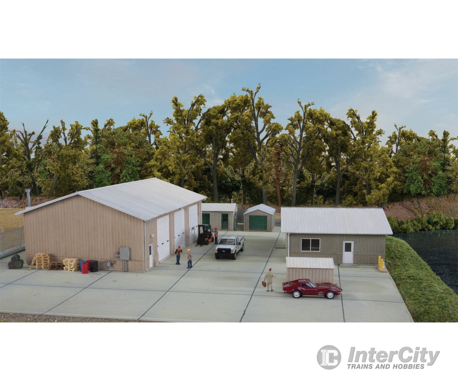 Walthers Cornerstone Ho 4122 Vehicle Maintenance Facility -- Kit - Set Of Five Buildings Structures