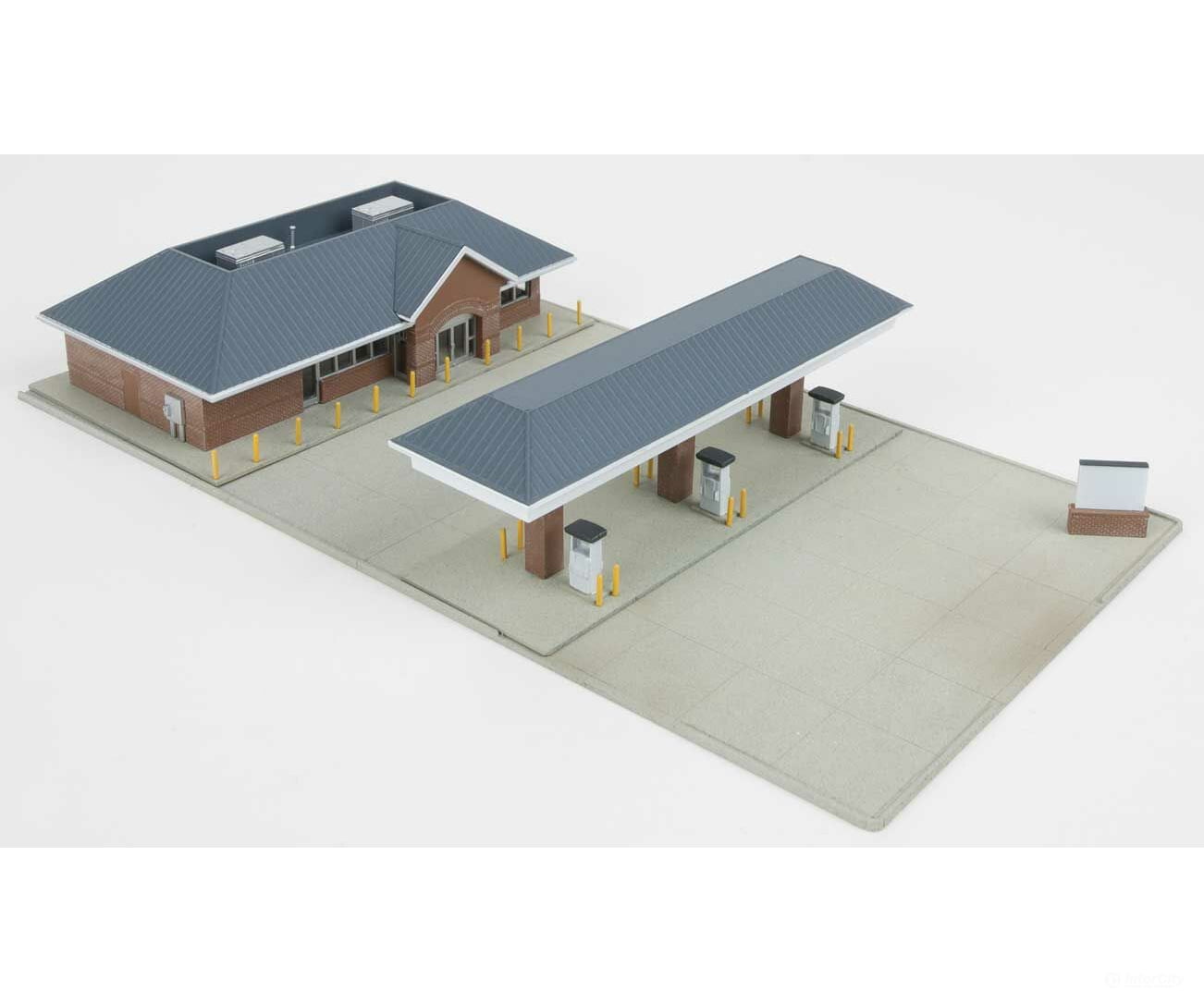Walthers Cornerstone N 3885 Modern Gas Station -- Kit - Main Building: 5-3/4 X 3-5/8 1-3/4 14.6 9.2