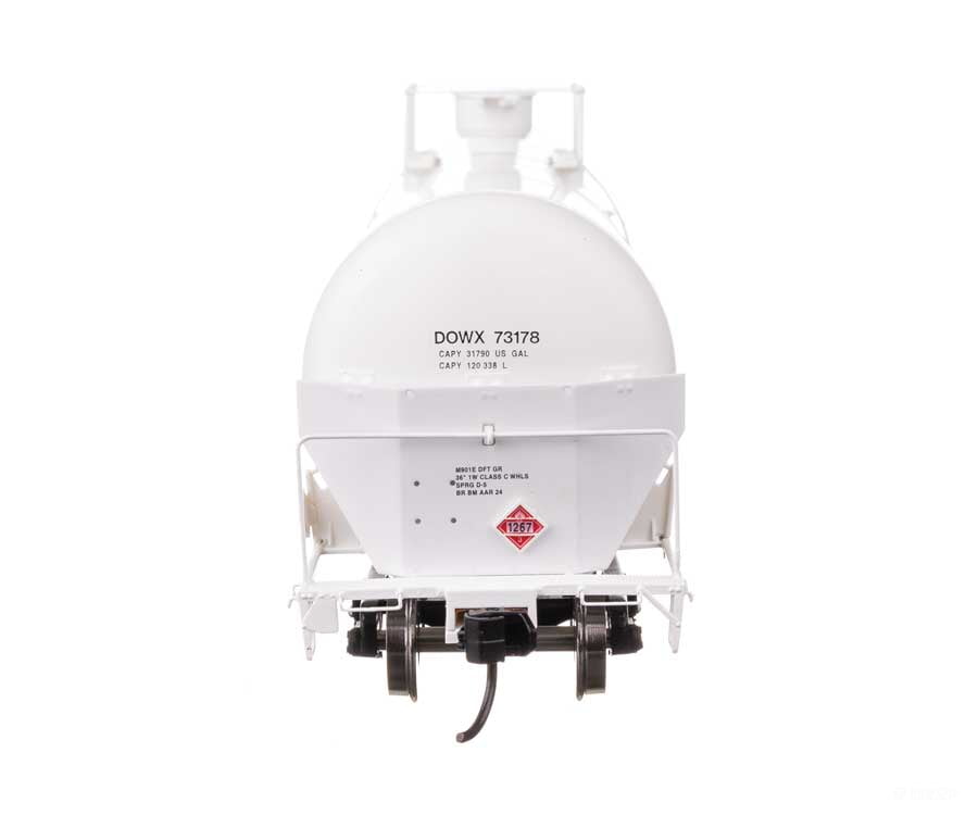 Walthers HO 100766 55’ Trinity Modified 30,145-Gallon Tank Car - Dow Chemical DOWX #73178 - Freight Cars