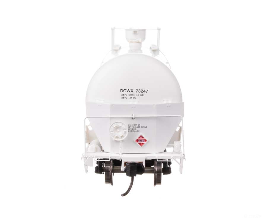 Walthers HO 100769 55’ Trinity Modified 30,145-Gallon Tank Car - Dow Chemical DOWX #73247 - Freight Cars