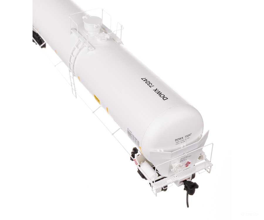 Walthers HO 100769 55’ Trinity Modified 30,145-Gallon Tank Car - Dow Chemical DOWX #73247 - Freight Cars